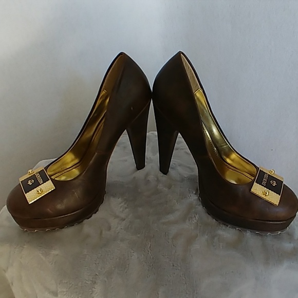 Dereon Women's Brown Pumps Heels Shoes - Picture 2 of 5